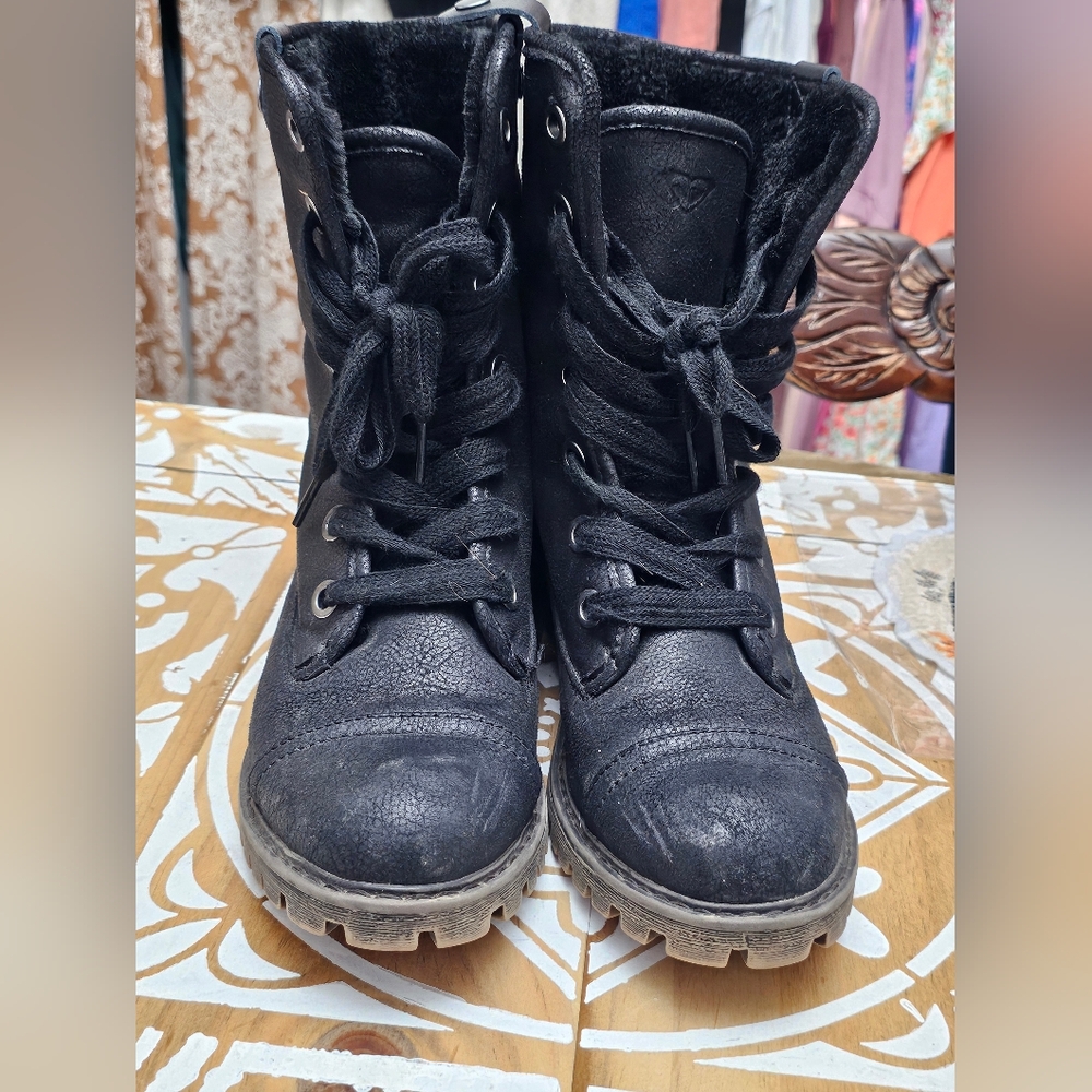 Roxy Boots